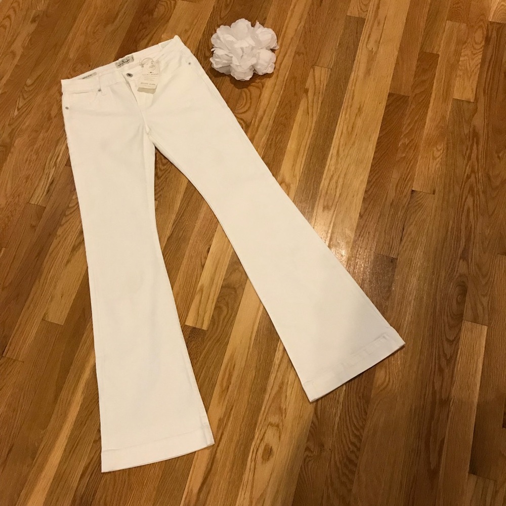 Lucky brand 4 27 Brooke flare mid rise white jeans